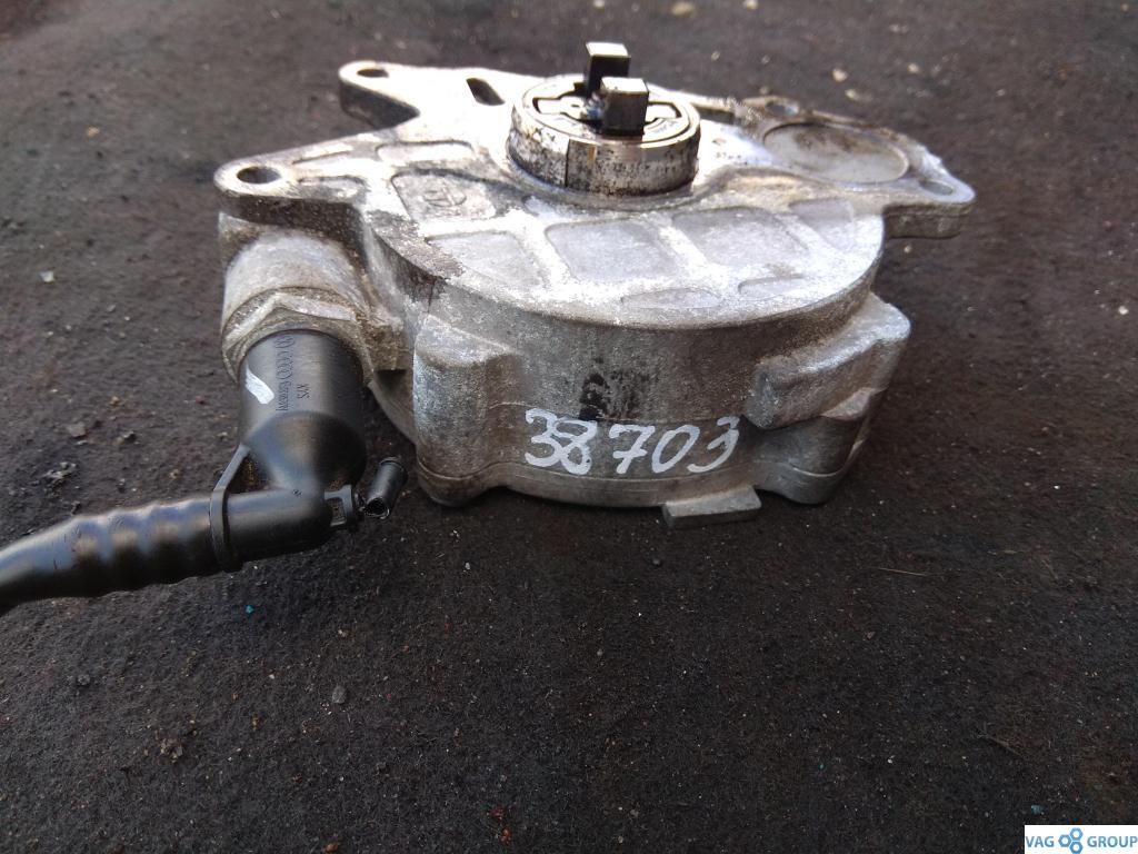 насос вакуумный Audi A6 4G/C7 2013, 2.0 л., TDi, дизель, седан, 03L145100F, 03L145100, CBAA, CBAB, CBDC, CLCA, CFF, CFG, CGLC, CMGB, CFJA, CJAA, CFHC, CBDA, CAYD, CAYE, CEGA, CLJA, CLLB, CJCA - фото №1
