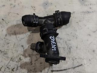 фланец (тройник) системы охлаждения Volkswagen Jetta 5 поколение 2009, 2.0 л., бензин, седан, BVY, BLR, BLX, 06F121492B, BVX, AXW, AXX, .