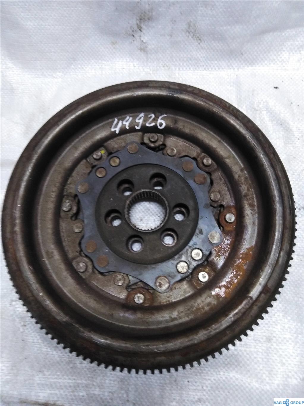 маховик Volkswagen Jetta 5 поколение 2009, 1.4 л., бензин, седан, BLG, BMY, 06F105266N, . - фото №1