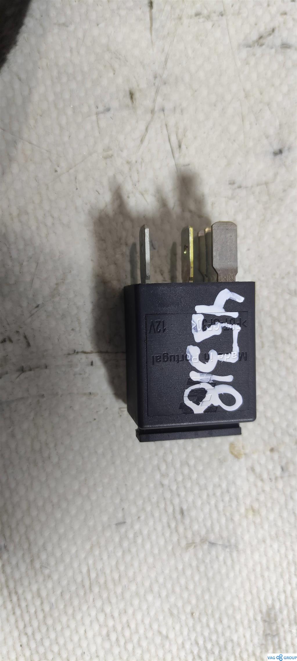 реле (прочие) Audi A4 B7 2006, 2.0 л., TFSI, бензин, седан, 8Z0951253, 7M0951253C, 4H0951253C, . - фото №1