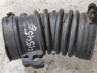 патрубок воздушного фильтра Mazda 3 BK 2005, 2.0 л., бензин, седан, L83713221, LF2.0, .