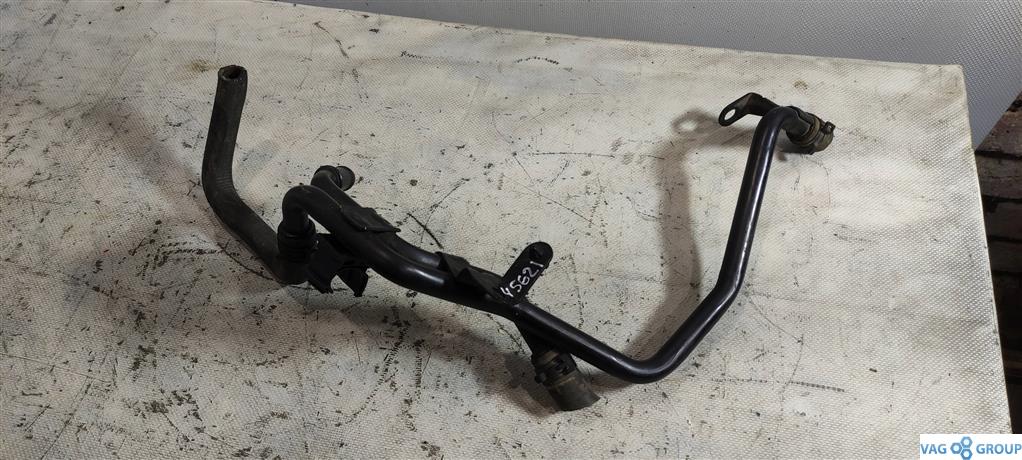 трубка охлаждающей жидкости Volkswagen Passat B6 2009, 1.4 л., TSI, бензин, седан, 03C121070L, CAXA, CAXC, CMSA, . - фото №1