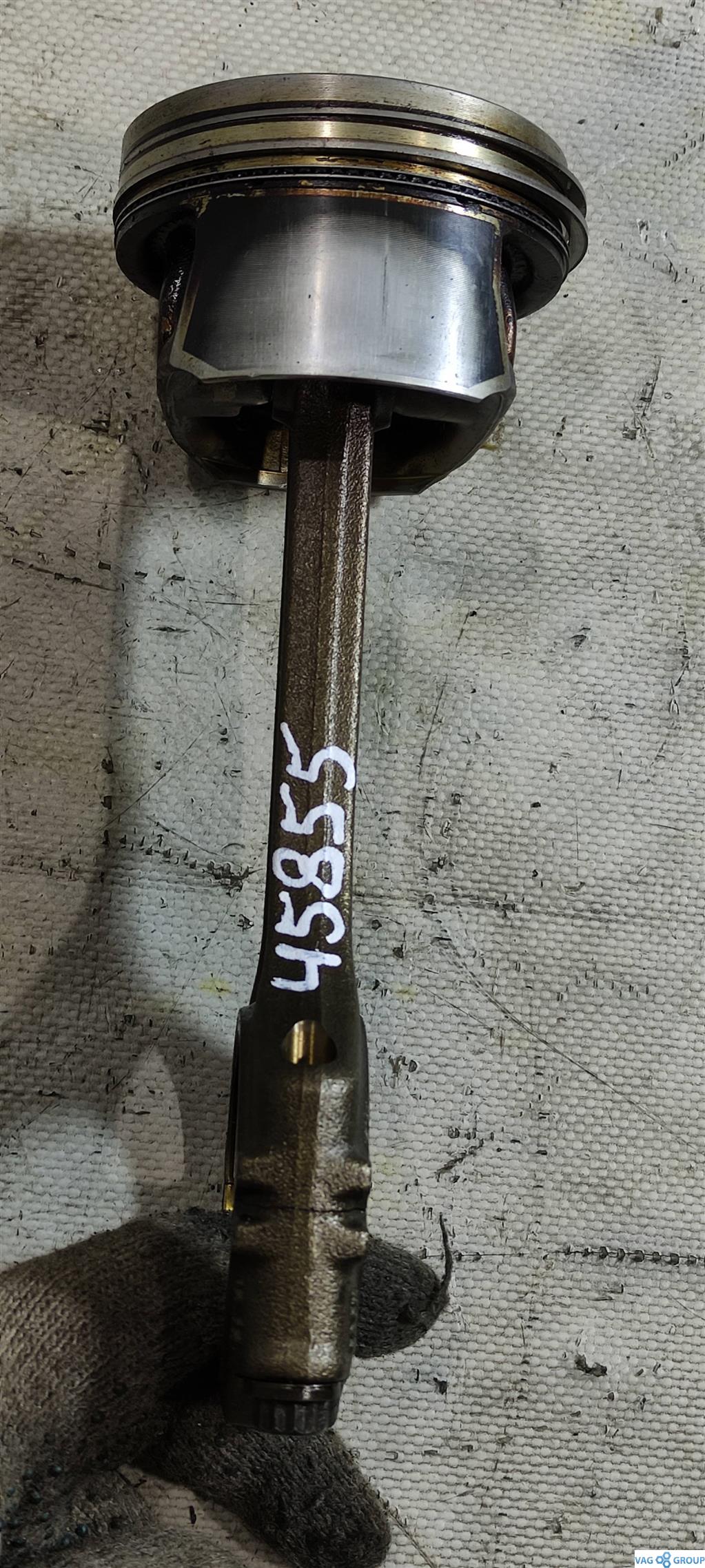 поршень Volkswagen Passat B7 2013, 1.4 л., TSI, бензин, минивэн, CAX, CDG, CAV, CTH, CDGA, CAVD, CAXA, CAXC, CAVA, CTHA, CAVB, CAXB, CTHB, CTHC - фото №1