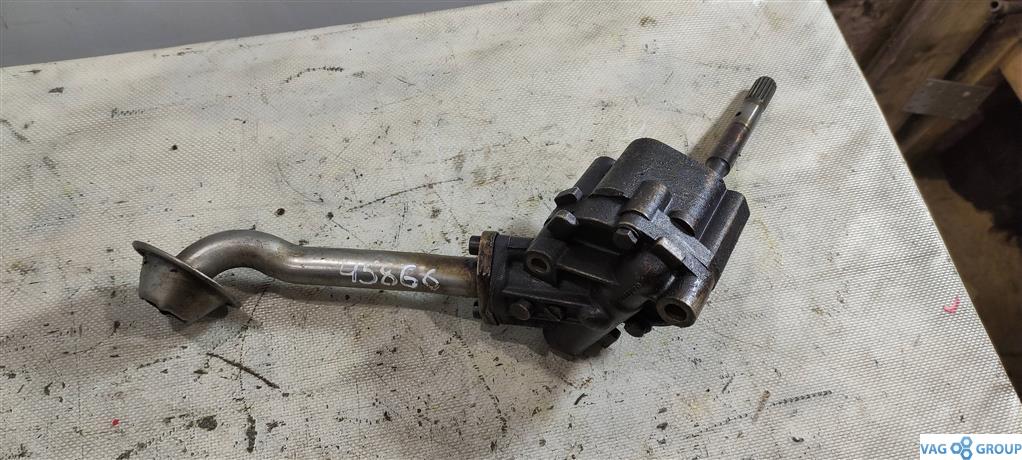 насос масляный Volkswagen Passat B5 1998, 1.8 л., бензин, седан, AFN, AWT, ANB, APU, AJP, AEB, 058115153A, AFY., AVG, AJL, ARK, ARH, AQE, AJN, . - фото №1