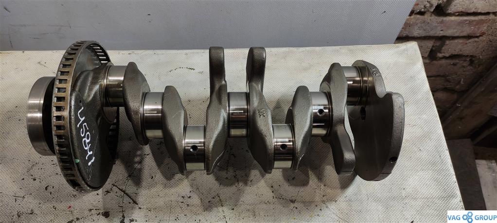 коленвал Volkswagen Jetta 6 поколение 2012, 1.8 л., TFSI, бензин, седан, 06K105101, CPR, CPK, CPKA, CPRA - фото №1