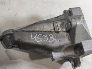 кронштейн двигателя Mercedes-Benz E-Класс W212/S212/C207/A207 2012, 1.8 л., бензин, седан, 271.860, A2712232704, .