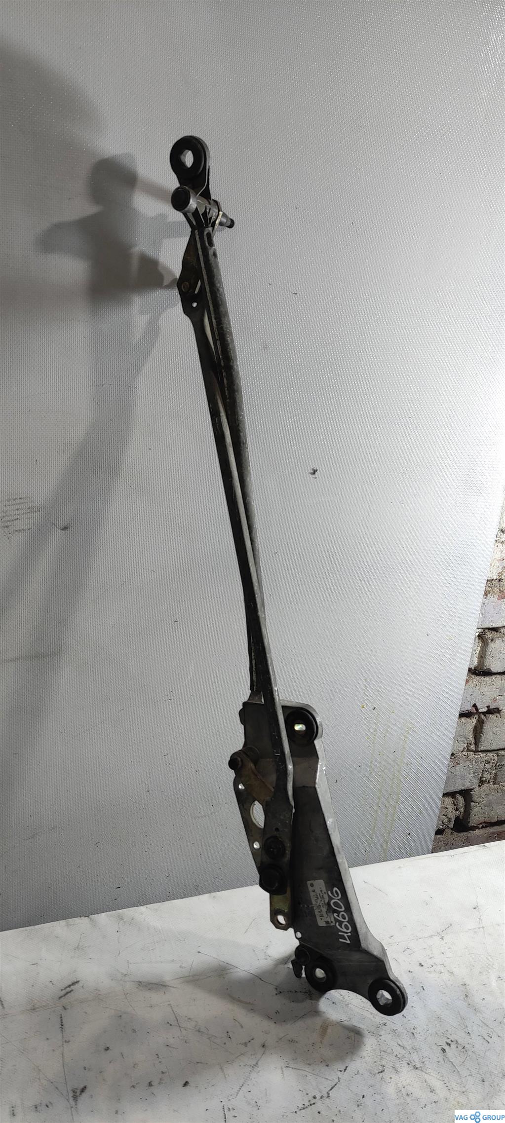 механизм стеклоочистителя (трапеция дворников) Volkswagen Touareg 1 поколение 2005, 3.0 л., TDi, дизель, внедорожник 5 дв., BKS, 7L0955023K, BUN, . - фото №1