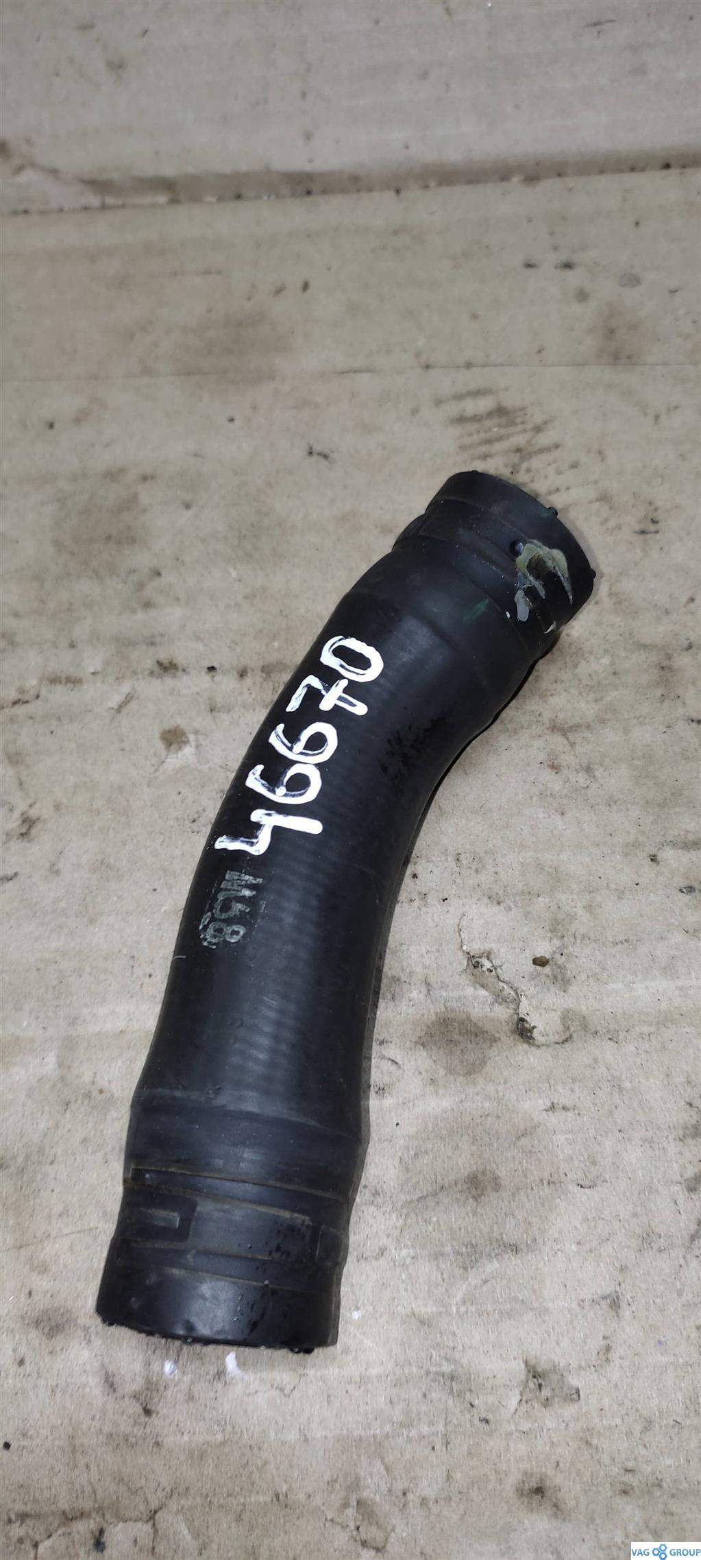 патрубок (трубопровод, шланг) Mercedes-Benz E-Класс W212/S212/C207/A207 2012, 1.8 л., бензин, седан, A2712030282, . - фото №1