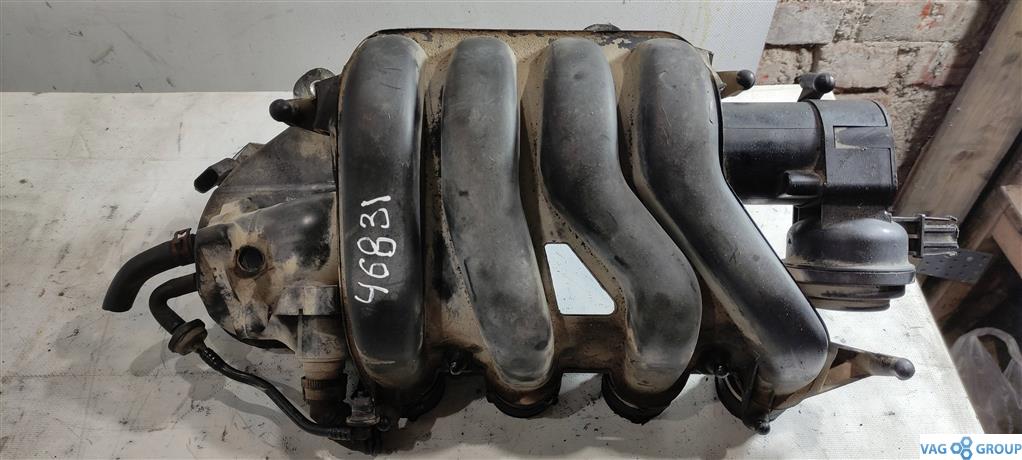 коллектор впускной Volkswagen Passat B6 2006, 2.0 л., бензин, седан, BVZ, BVY, BLR, BLX, BLY, AXW, 06F133210Q, BMB, . - фото №1