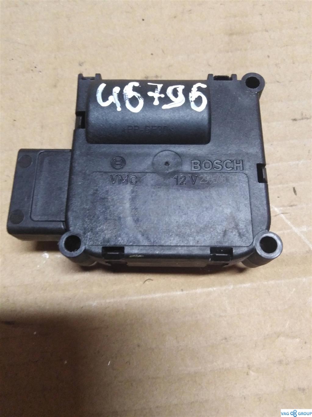 моторчик заслонки печки Audi A6 4F/C6 2006, 3.2 л., бензин, седан, 4F0820511A, 0132801359, . - фото №1