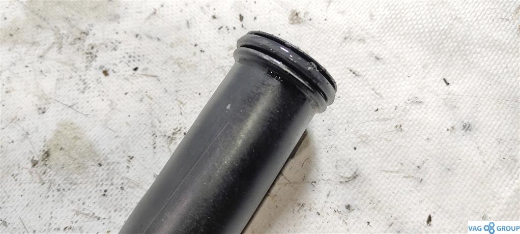 трубка охлаждающей жидкости Kia Optima 3 поколение 2012, 2.4 л., бензин, седан, G4KJ, . - фото №1