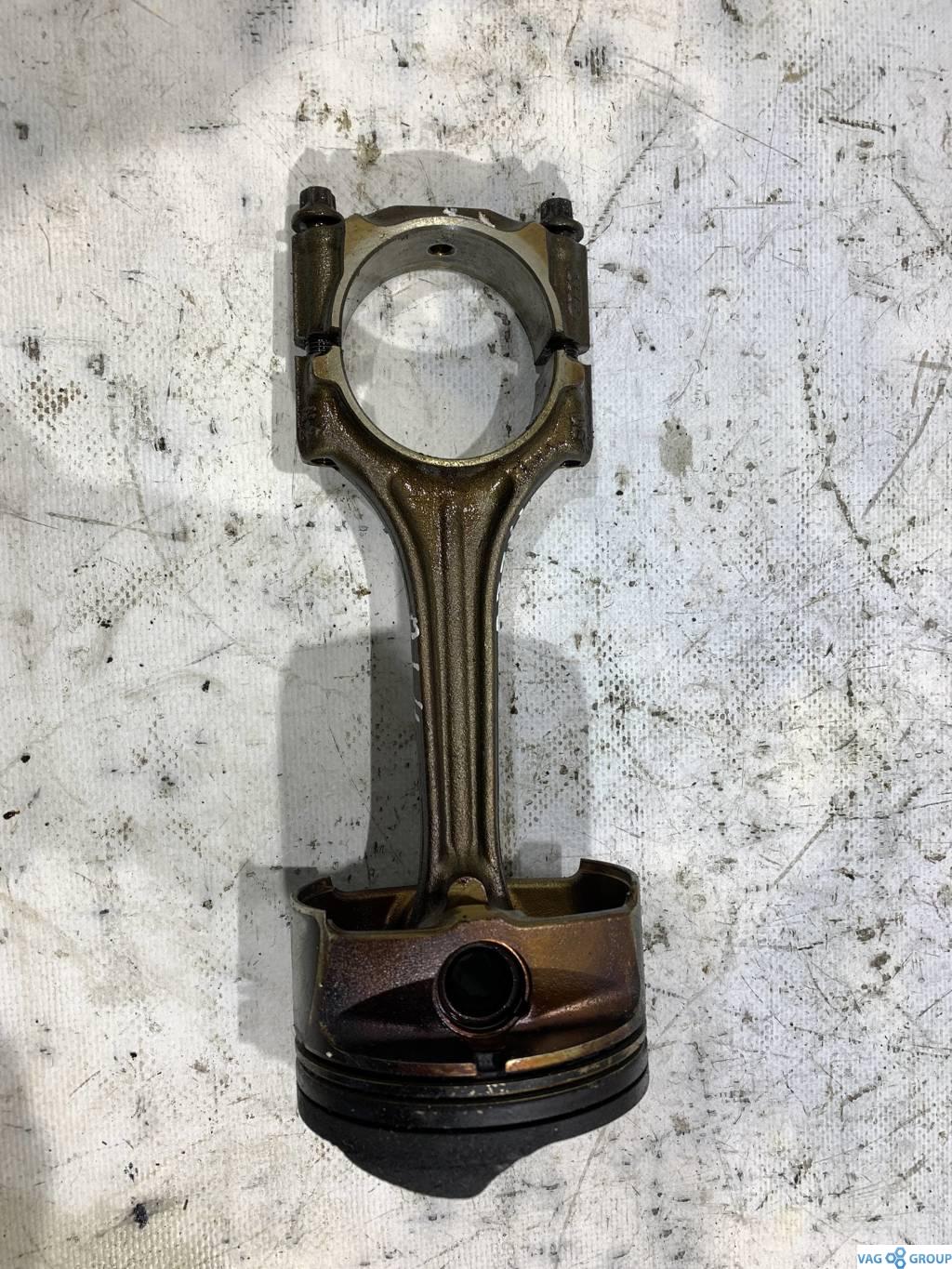 поршень Volkswagen Passat B6 2007, 2.0 л., бензин, АКПП, BVZ, BVY, BLR, BLX, BLY, BVX - фото №1