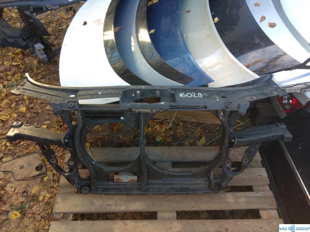 передняя панель крепления облицовки (телевизор) Audi A6 4B/C5 1999, 2.5 л., TDi, дизель, седан, 4B0805588K, AKN, AFB, AJK, AZA, AKE, 4B0805588N - фото №1