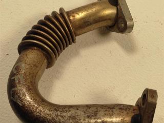 трубка системы рециркуляции EGR Volkswagen Passat B7 2013, 2.0 л., TDi, дизель, седан, CAY, CFH, 03P131521E, 03P131521B, CFF, CFG, CLL, CFW, CLN, CLJ, CFJ, CLC, CPY