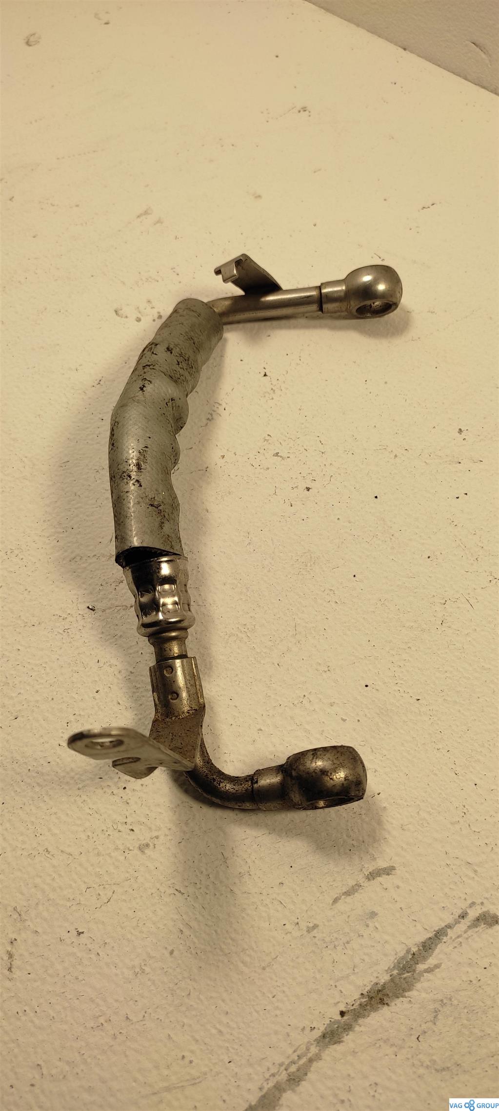 трубка охлаждающей жидкости Volkswagen Passat B6 2007, 2.0 л., бензин, седан, BPY, 06F121497G, AXX, BWA, CDL, BZC, BYD, CRZ, BHZ, CDM, BWJ, . - фото №1