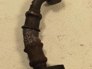 масляная трубка турбины Volkswagen Transporter T5 2006, 1.9 л., TDi, дизель, микроавтобус, AHF, BRS, AUY, ALH, ATD, AXB, AXC, BKC, BRR, BMP, BKD, BXE, 038145736C, BKP, BJB, AZV, AJM, BRU, BXF, BMA, BVE, BSW, AXR, BLT, ASZ, ASV, BWV, BUZ, BTB, BEW, ARL, AVM, BJC, CBH, CBJ, .