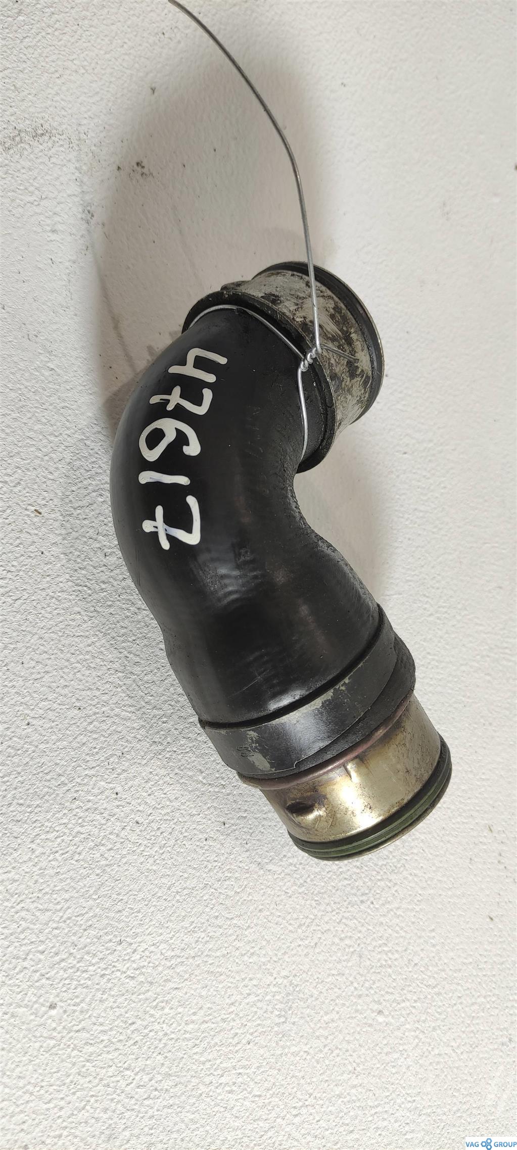 патрубок турбины Volkswagen Transporter T5 2006, 2.0 л., TDi, дизель, фургон, BKC, BKD, 1T0145790B, BXE, AZV, . - фото №1