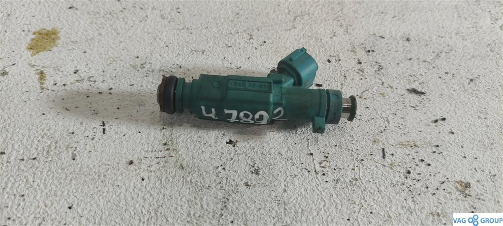 форсунка Hyundai Santa Fe 3 поколение (DM) 2012, 2.4 л., бензин, внедорожник 5 дв., G4KE, 353102G200, . - фото №1