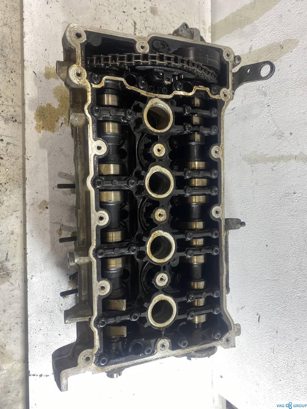 головка блока цилиндров Audi A4 B7 2006, 2.0 л., бензин, седан, ALT, . - фото №1