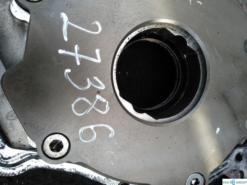 насос масляный Peugeot 308 T7 2009, 1.6 л., HDi, дизель, хетчбэк 5 дв., 9686038680, 9H06, . - фото №1