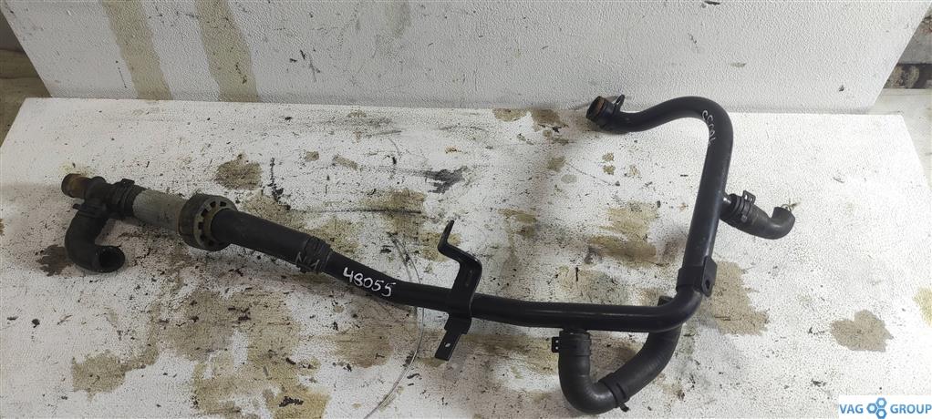 трубка охлаждающей жидкости Volkswagen Jetta 5 поколение 2009, 2.0 л., бензин, седан, BVY, BLR, BLX, 06F121492B, BVX, AXW, AXX, . - фото №1