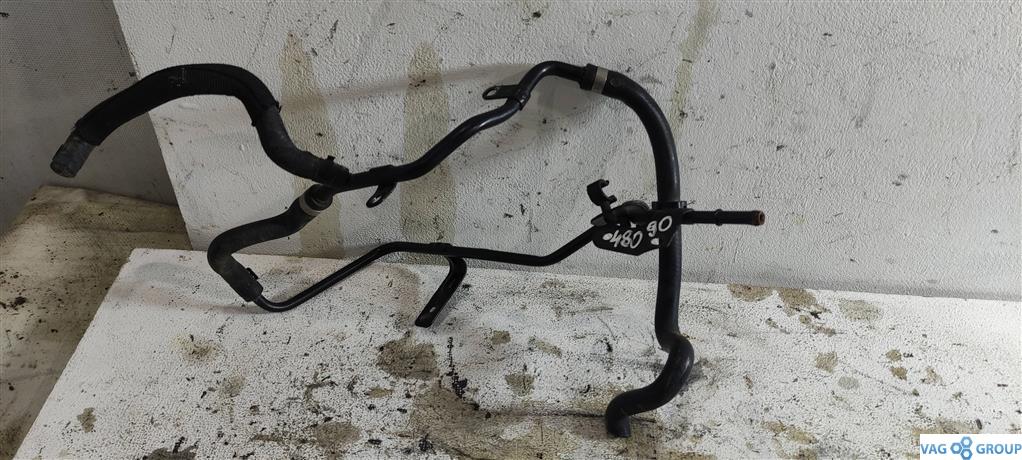 трубка охлаждающей жидкости Volkswagen Jetta 5 поколение 2009, 2.0 л., дизель, седан, BVY, BLR, BLX, BVX, AXW, AXX, 1K0121070CA, . - фото №1