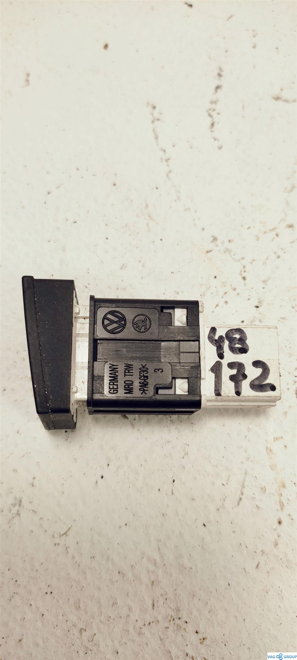 кнопка ASC / ESP Volkswagen Passat B6 2007, 2.0 л., бензин, седан, 3C0927117, . - фото №1