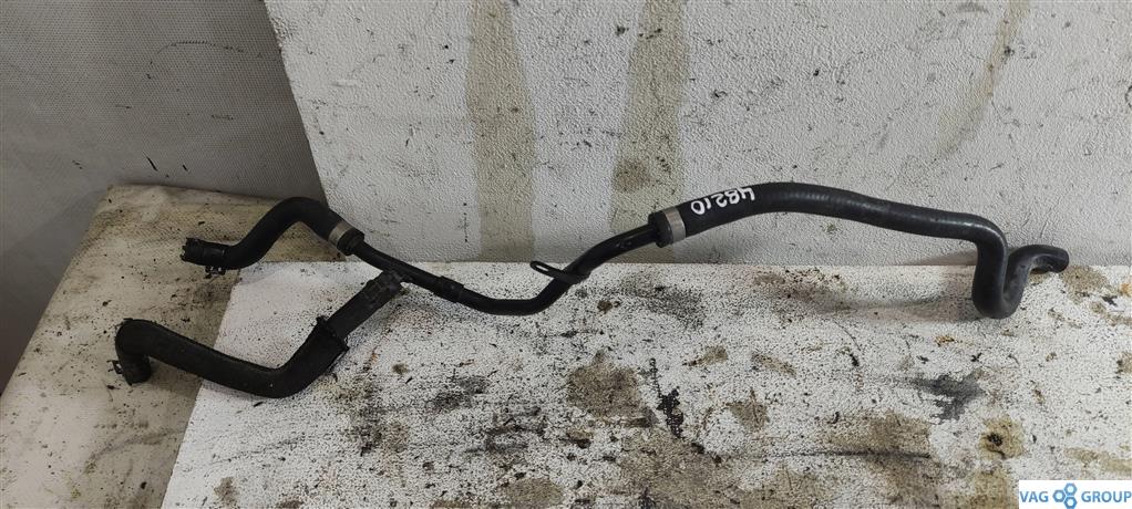 патрубок (трубопровод, шланг) Volkswagen Tiguan 1 поколение 2009, 1.4 л., TSI, бензин, внедорожник 5 дв., BWK, 1K0121070BB, CAXA, . - фото №1