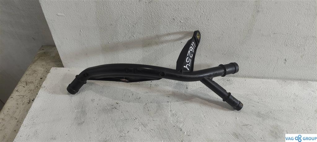 патрубок (трубопровод, шланг) Volkswagen Passat B7 2013, 1.4 л., TSI, бензин, седан, 1K0121070CD, CAXA, . - фото №1