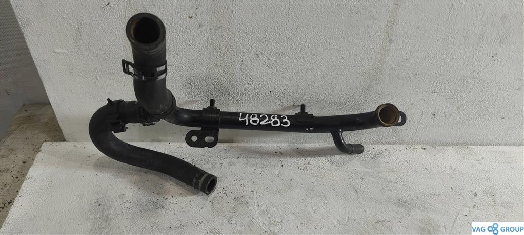 трубка охлаждающей жидкости Volkswagen Jetta 5 поколение 2006, 2.0 л., бензин, седан, BWA, 06F121065H, . - фото №1