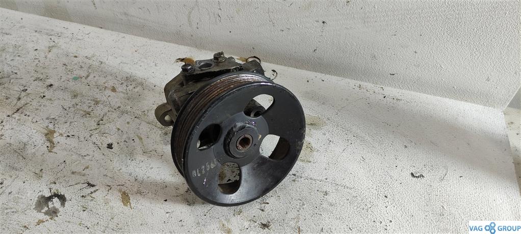 насос гидроусилителя руля Hyundai H-1 Grand Starex 2012, 2.5 л., CRDi, дизель, минивэн, D4CB, 571004H000, . - фото №1