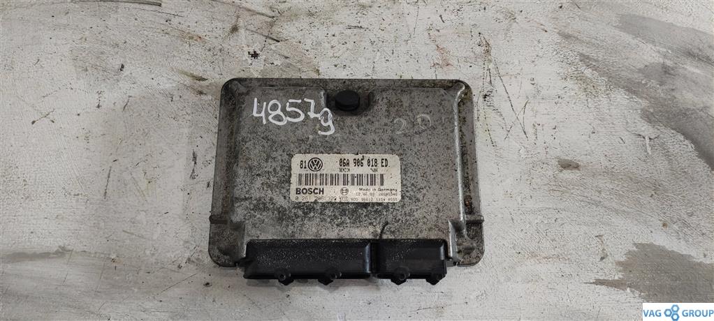 блок управления двигателем Volkswagen Golf 4 поколение 2001, 2.0 л., бензин, хетчбэк 5 дв., AQY, 06A906018ED, . - фото №1