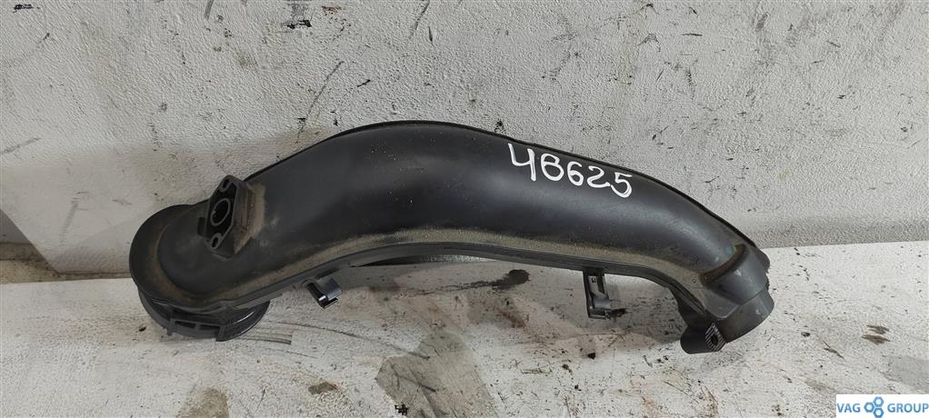 патрубок (трубопровод, шланг) Volkswagen Passat B7 2013, 1.4 л., TSI, бензин, седан, 03C145673H, 03C145673N, CTHD, CAVD, CNWA, CTKA - фото №1