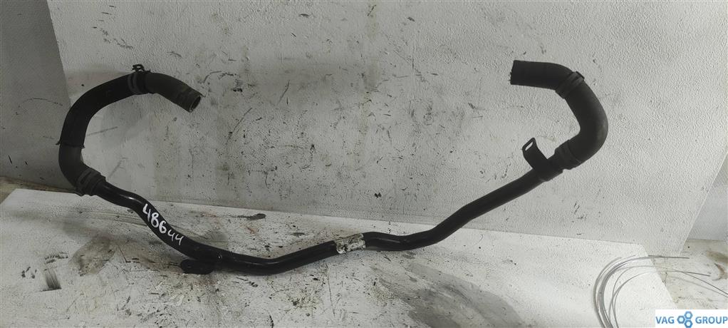 трубка охлаждающей жидкости Volkswagen Tiguan 1 поколение 2009, 2.0 л., TDi, дизель, внедорожник 5 дв., 5N0121070Q, CFFA, CFFB, CFGB, CLJA, CFFD, . - фото №1