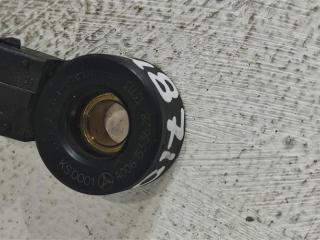 датчик детонации Mercedes-Benz E-Класс W212/S212/C207/A207 2012, 1.8 л., бензин, седан, 271.860, A0061533628, .