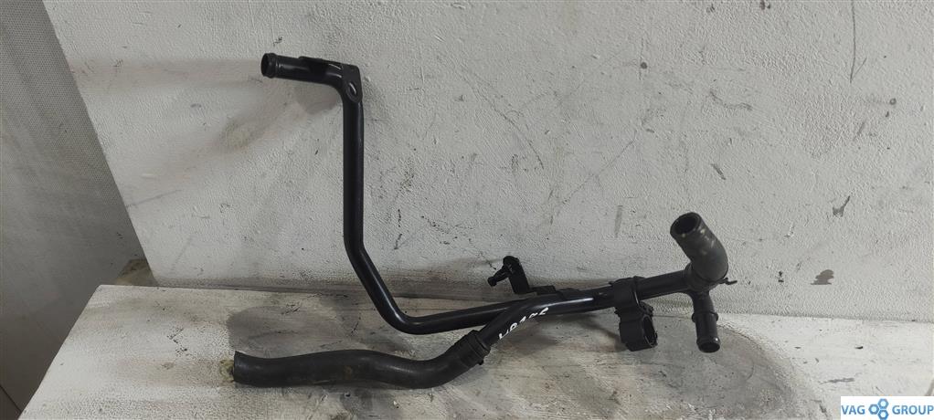 трубка охлаждающей жидкости Volkswagen Passat B6 2009, 1.4 л., TSI, бензин, седан, 03C121070L, CAXA, CAXC, CMSA, . - фото №1