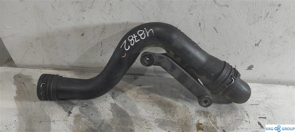 патрубок интеркулера Volkswagen Jetta 5 поколение 2008, 2.0 л., TDi, дизель, седан, 1K0145762P, BKC, BMP, BXE, BLS, BMR, BKP, BMA, BVE, BWV, BUZ, . - фото №1