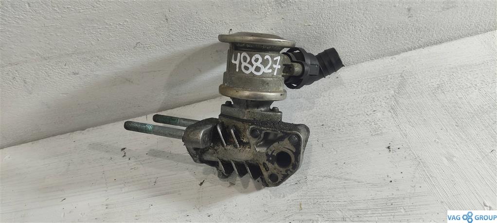 клапан вакуумного управления Skoda Octavia 2 поколение (A5) 2005, 1.8 л., бензин, хетчбэк 5 дв., 037131351C, APG, 06A131351H, 06A131351J, . - фото №1