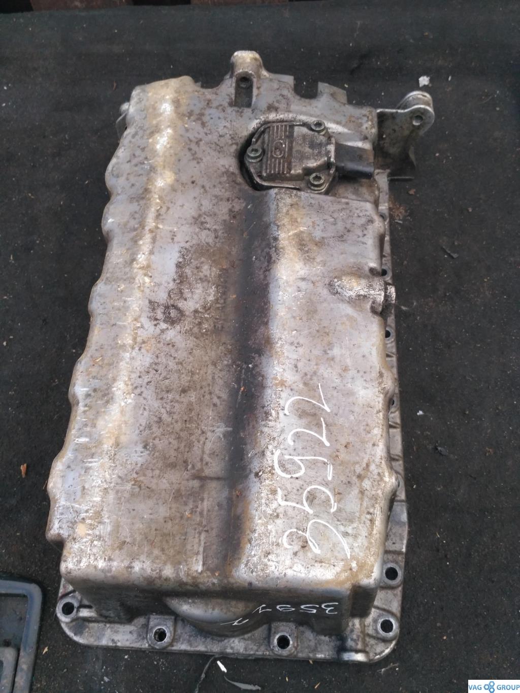 масляный поддон Volkswagen Golf 5 поколение 2007, 1.9 л., TDi, дизель, хетчбэк 5 дв., 038103603AG, BDJ, BKC, BKD, BXE, BJB, AZV, BRU, BST, BDR, . - фото №1