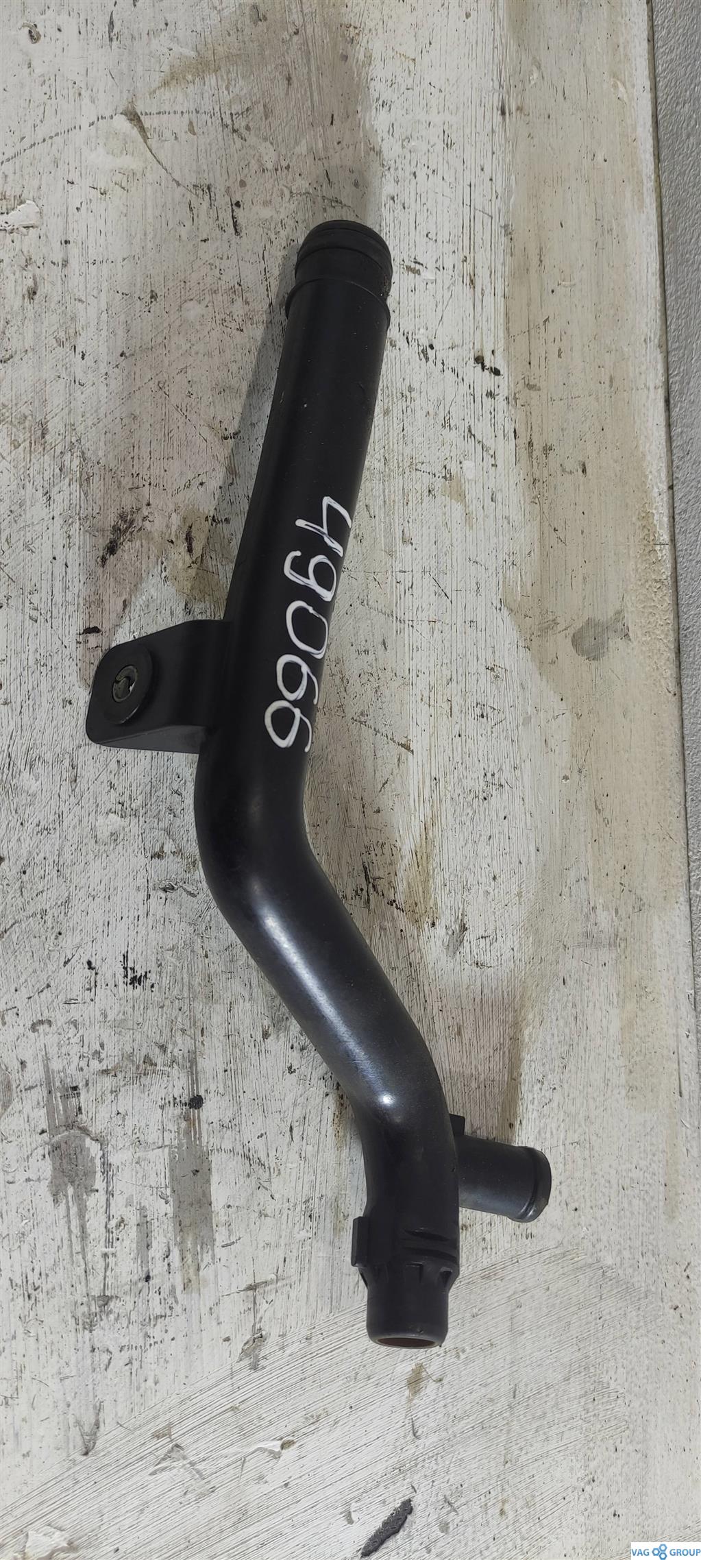 патрубок (трубопровод, шланг) Audi A6 4G/C7 2013, 2.0 л., TDi, дизель, седан, 03L121065K, CFF, CFG, CLL, . - фото №1