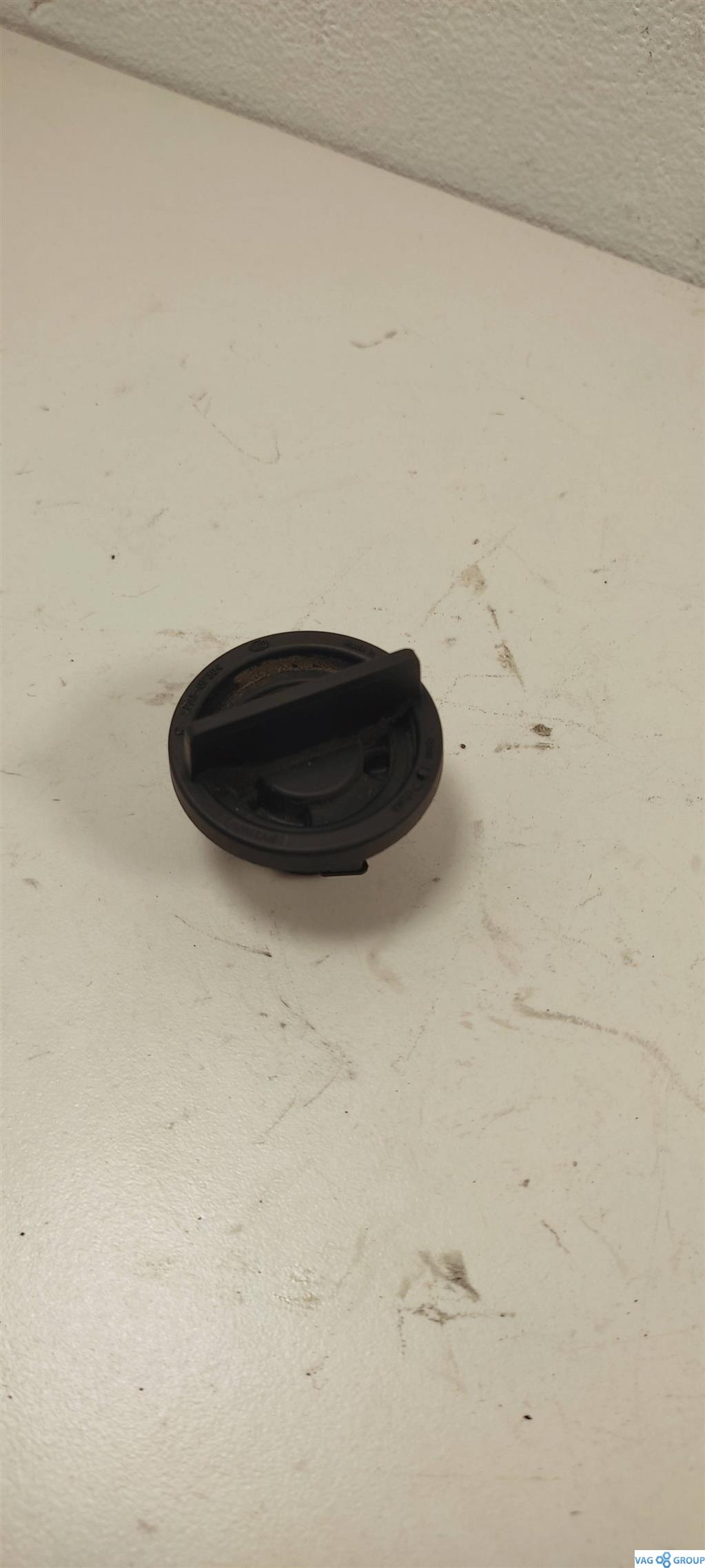 Патрон лампы фары Audi A6 4F/C6 2005, бензин, седан, 1K6953123D, 15620101, . - фото №1