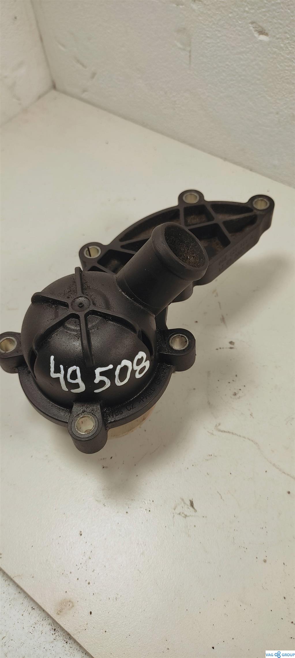 корпус термостата Audi A6 4F/C6 2006, 3.2 л., бензин, седан, AUK, BDW, 06E121111G, BKH, BYU, . - фото №1