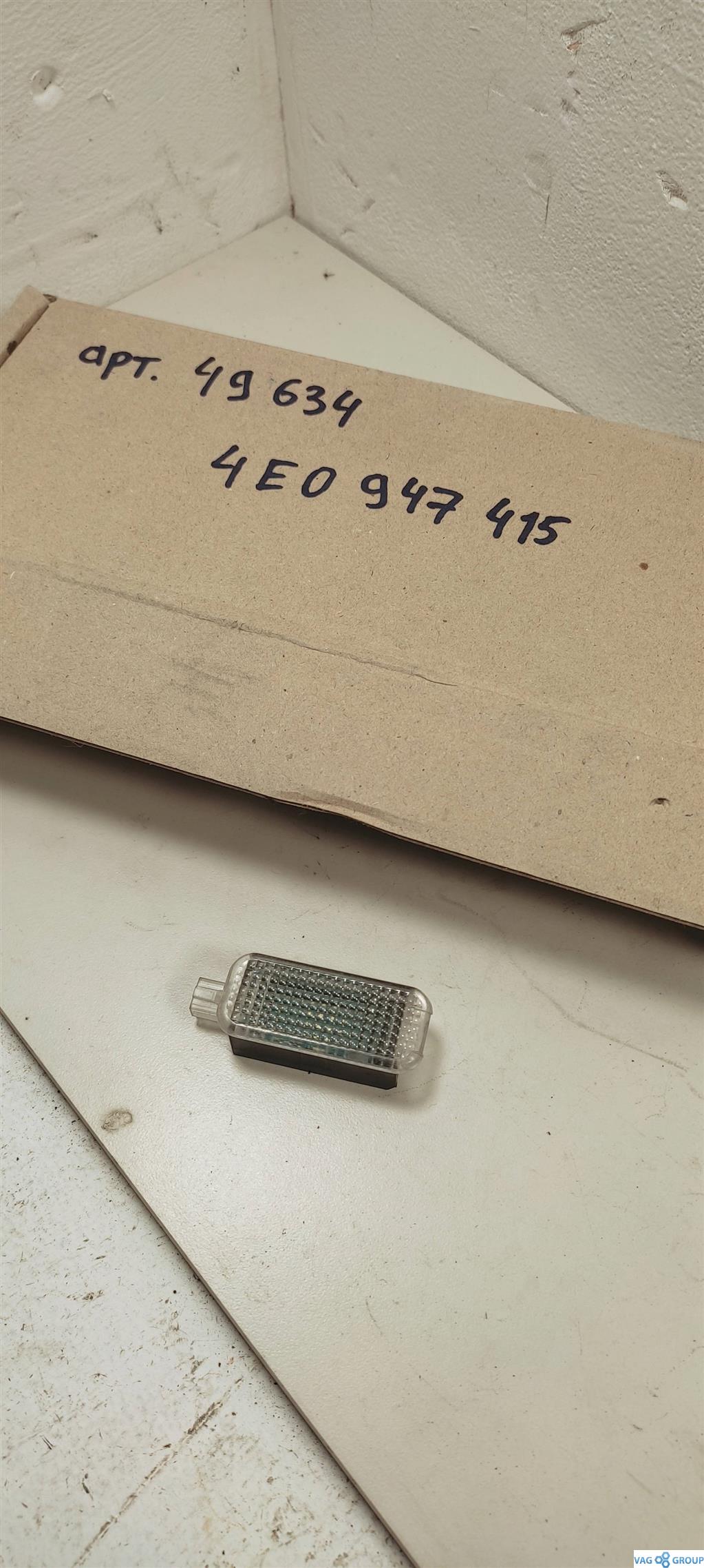 фонарь салона (плафон) Audi A6 4G/C7 2013, бензин, седан, 4E0947415, . - фото №1