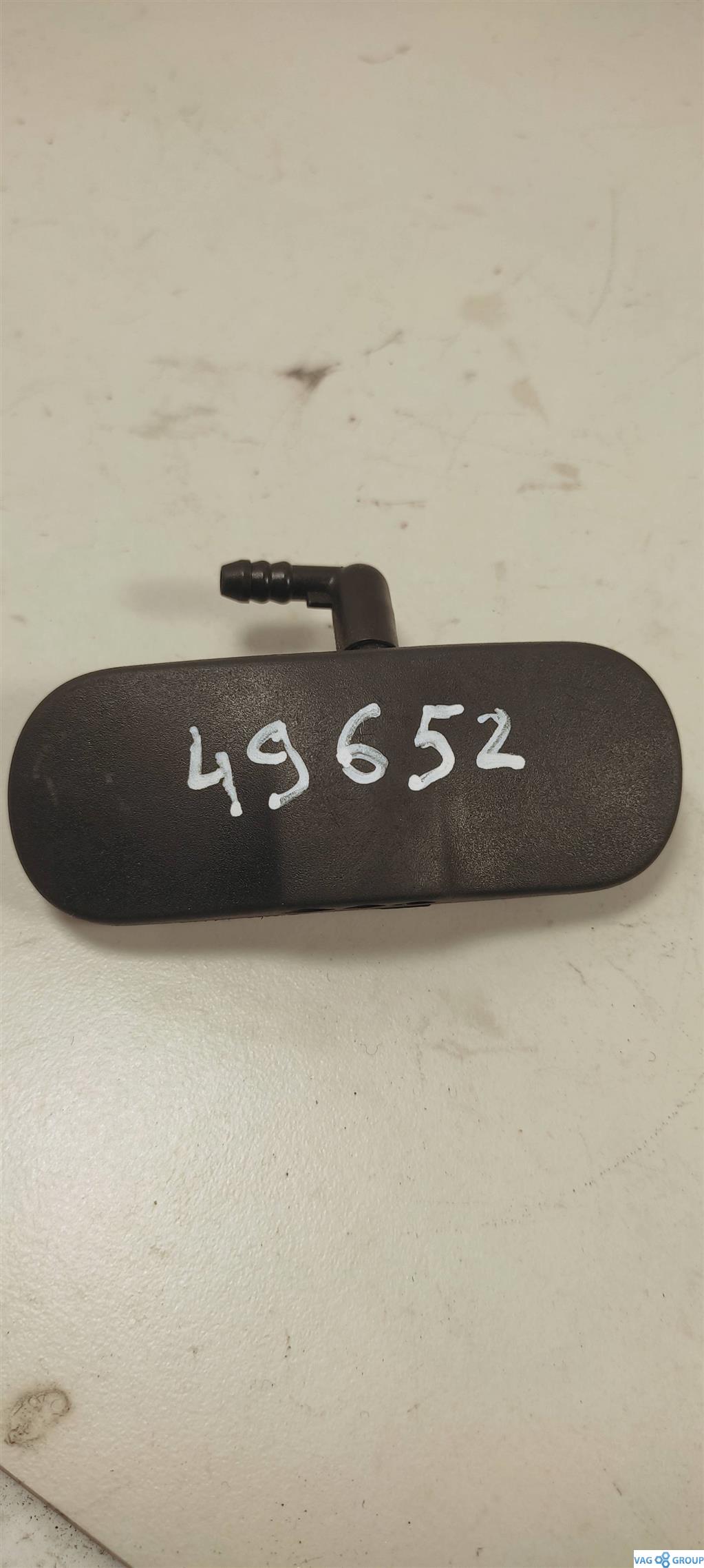 форсунка омывателя лобового стекла Audi A4 B7 2006, бензин, седан, 4F0955988B, 8J0955988G, . - фото №1