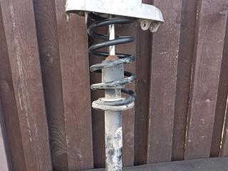 амортизатор передний Audi A6 4F/C6 [рестайлинг] 2009, 2.0 л., 4F0413031BN, .