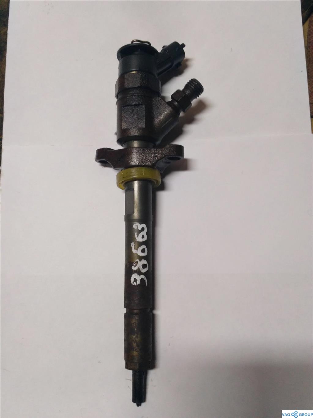 форсунка Ford Focus 2 поколение 2006, 1.6 л., TDCi, дизель, хетчбэк 5 дв., 0445110353, G8DA, G8DB, HHDA, HHDB, G8DC, MTDA, G8DE, G8DF, GPDA, GPDC, G8DD, . - фото №1