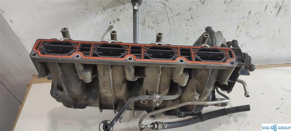 коллектор впускной Audi A4 B7 2006, 2.0 л., бензин, седан, BPG, 06F133201P, 06F133201N, 06D133192B, BPY, BPJ, BWE, AXX, BWA, BWT, CDL, BZC, BUL, BYK, CRZ, BHZ, 06F133185AG - фото №1