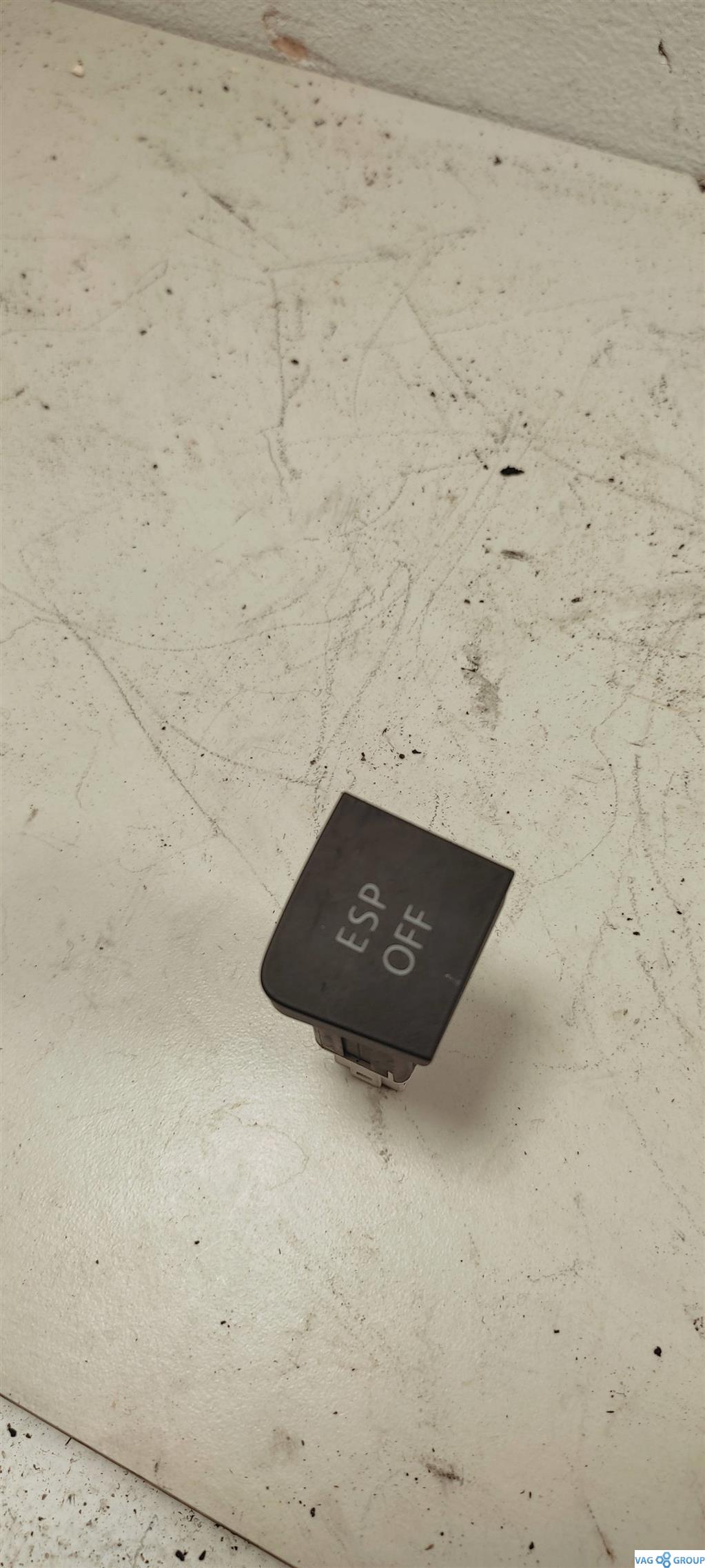 кнопка ASC / ESP Volkswagen Passat B6 2007, 1.8 л., бензин, седан, 3C0927117C, . - фото №1