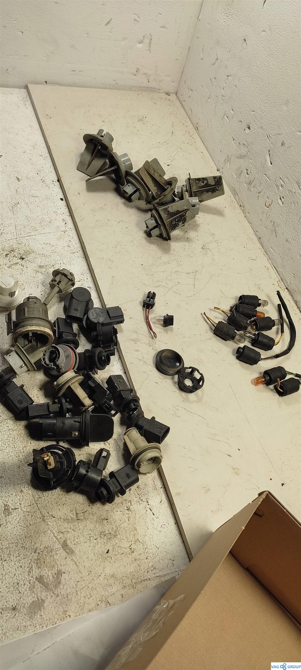 Патрон лампы фары Audi, 11111111, . - фото №1