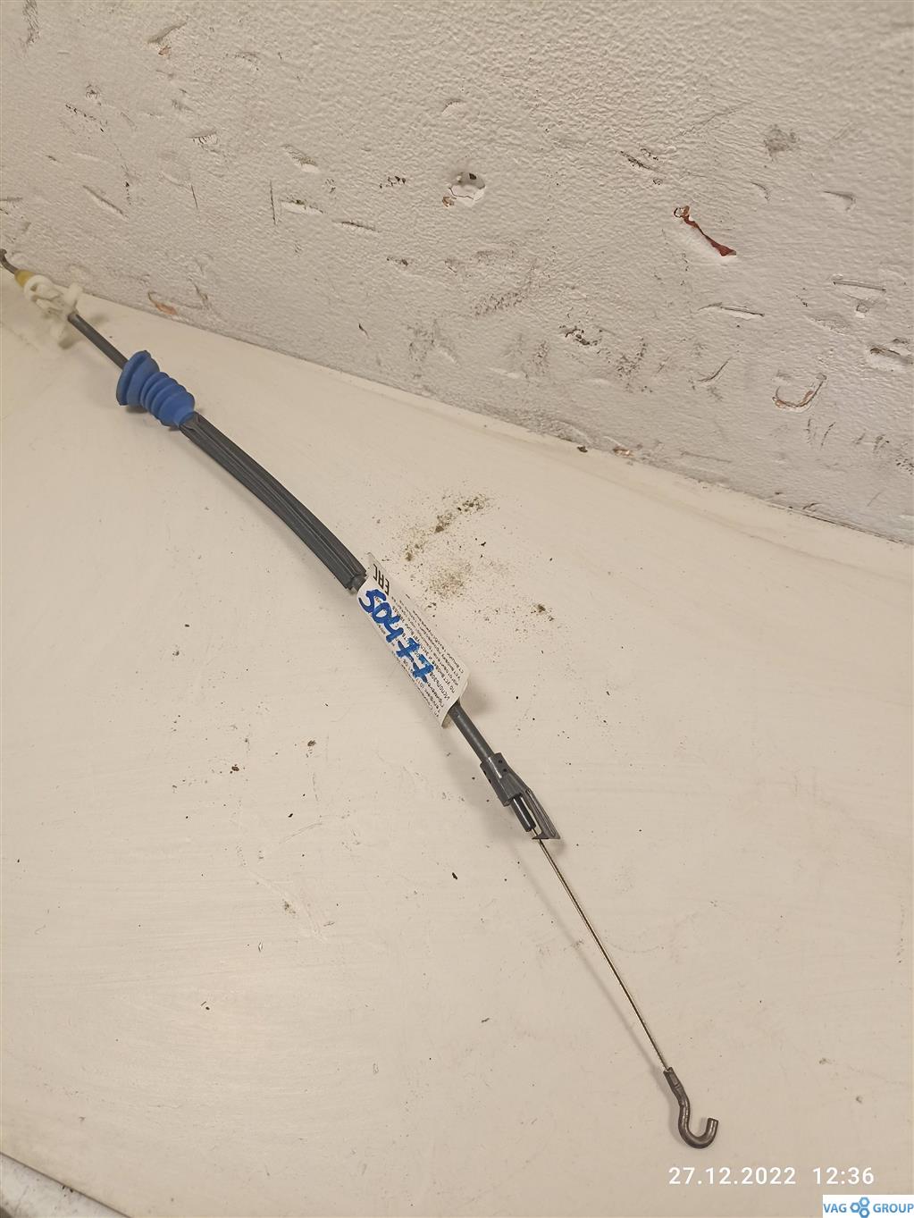 Трос двери задней Volkswagen Tiguan 1 поколение 2009, 5N0839085, 5N0839085B, . - фото №1